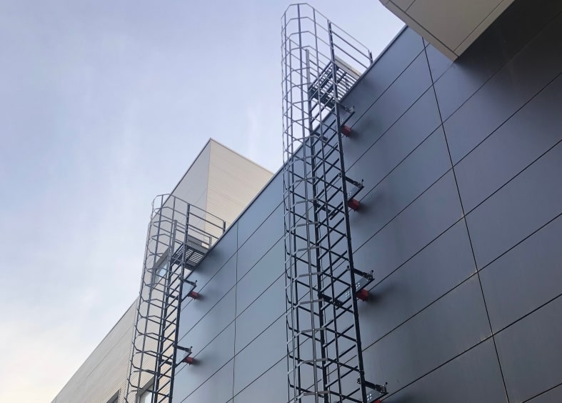 Производство вертикальных пожарных лестниц П1 оптом