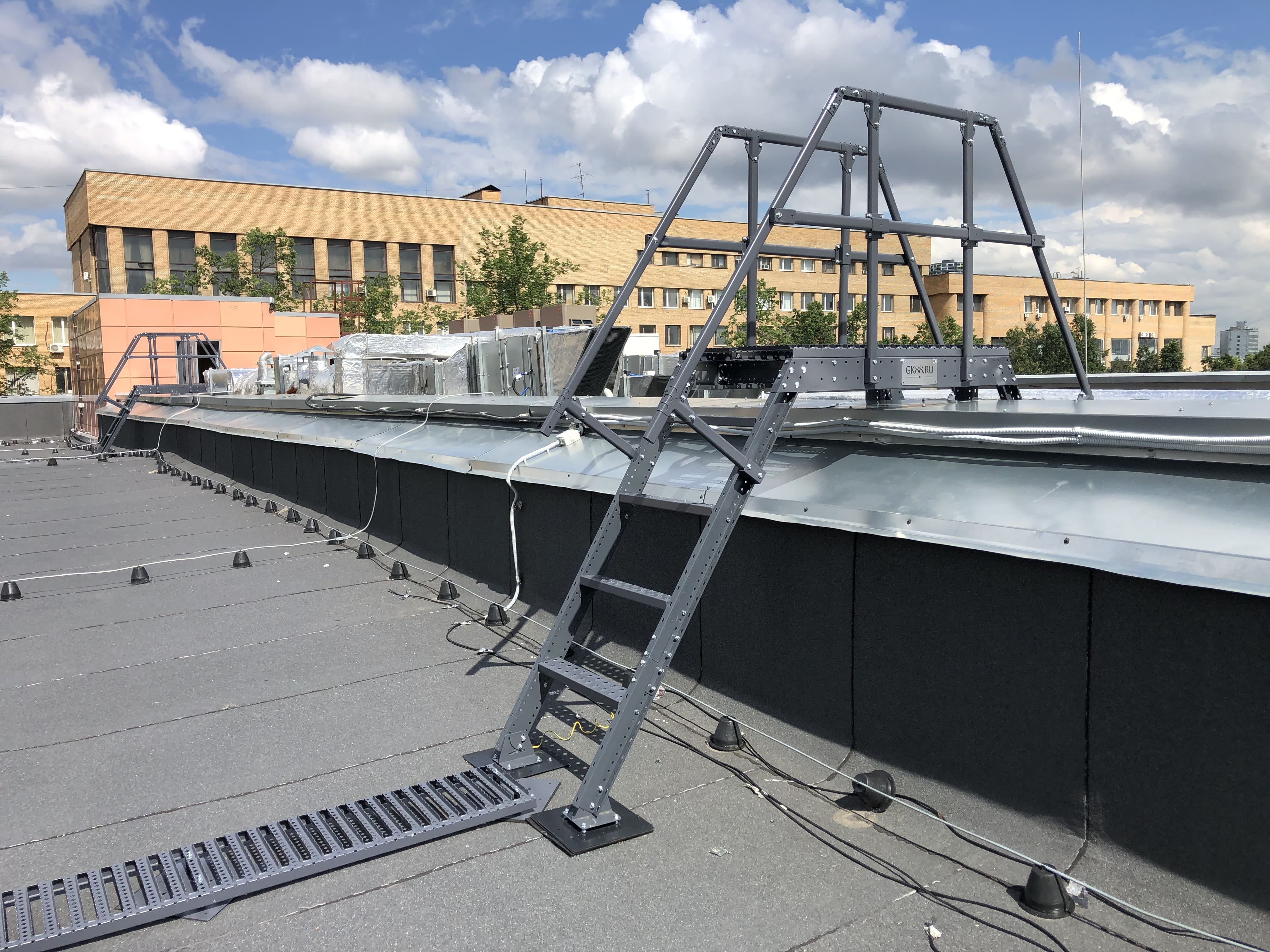 Изготовление переходов через парпеты Гк88